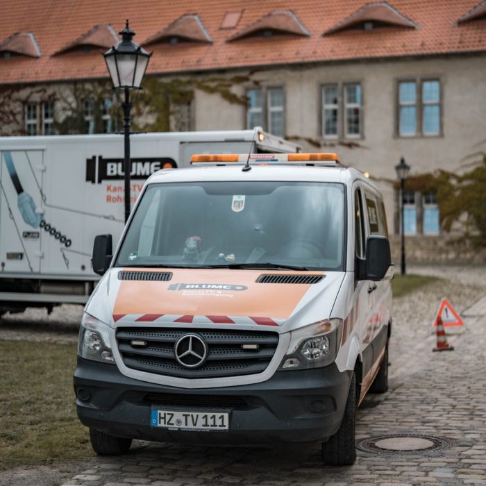 Einsatzfahrzeug von Blume Kanal-TV & Rohrreinigung für Rohrreinigung in Wolfsburg